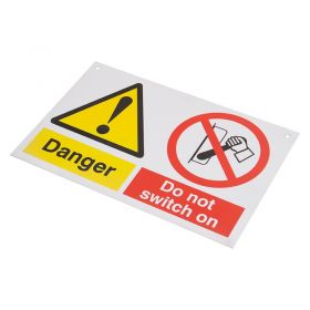 Hanging Sign - 'Do Not Switch On' - 150 x 225mm